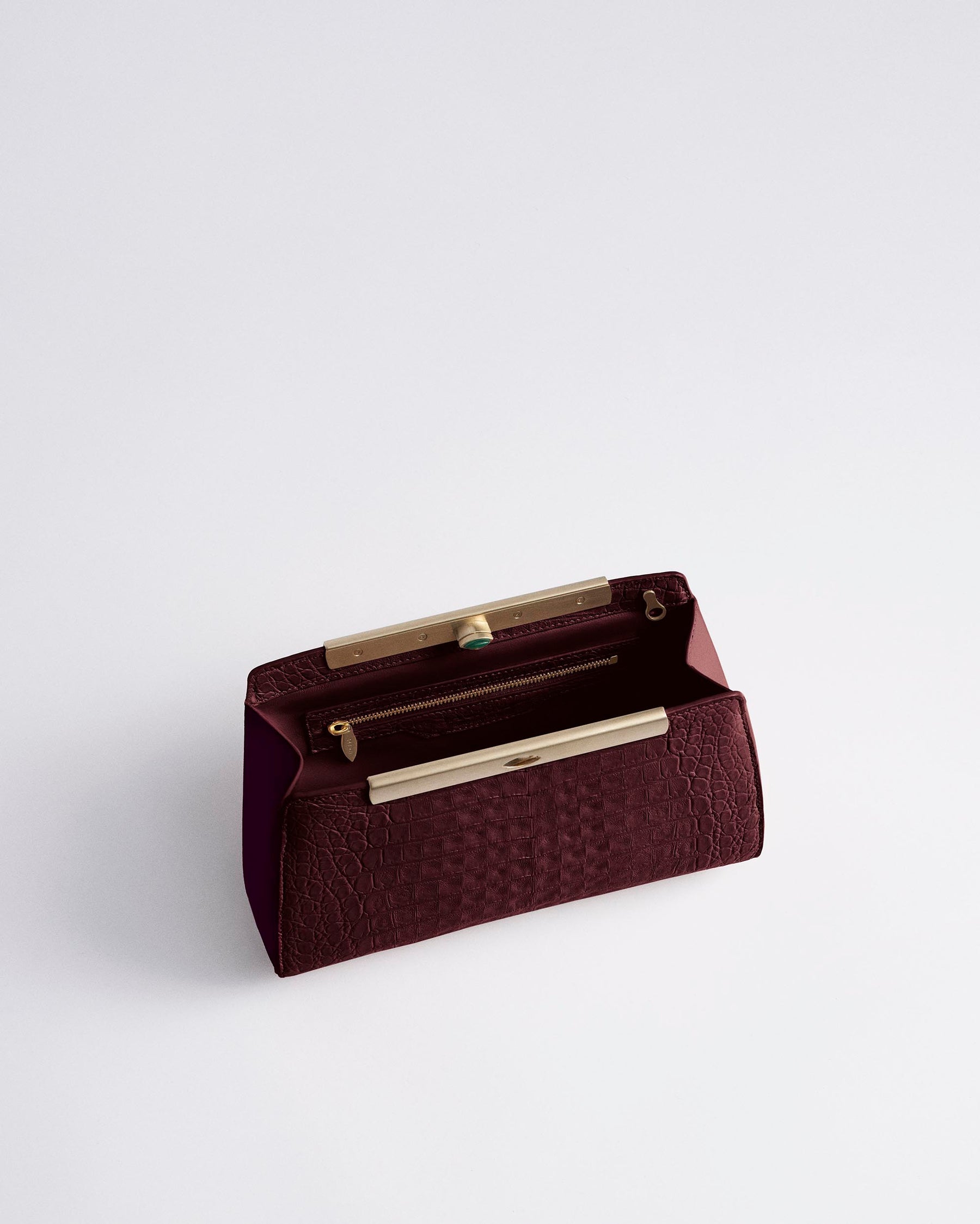 Burgundy_04