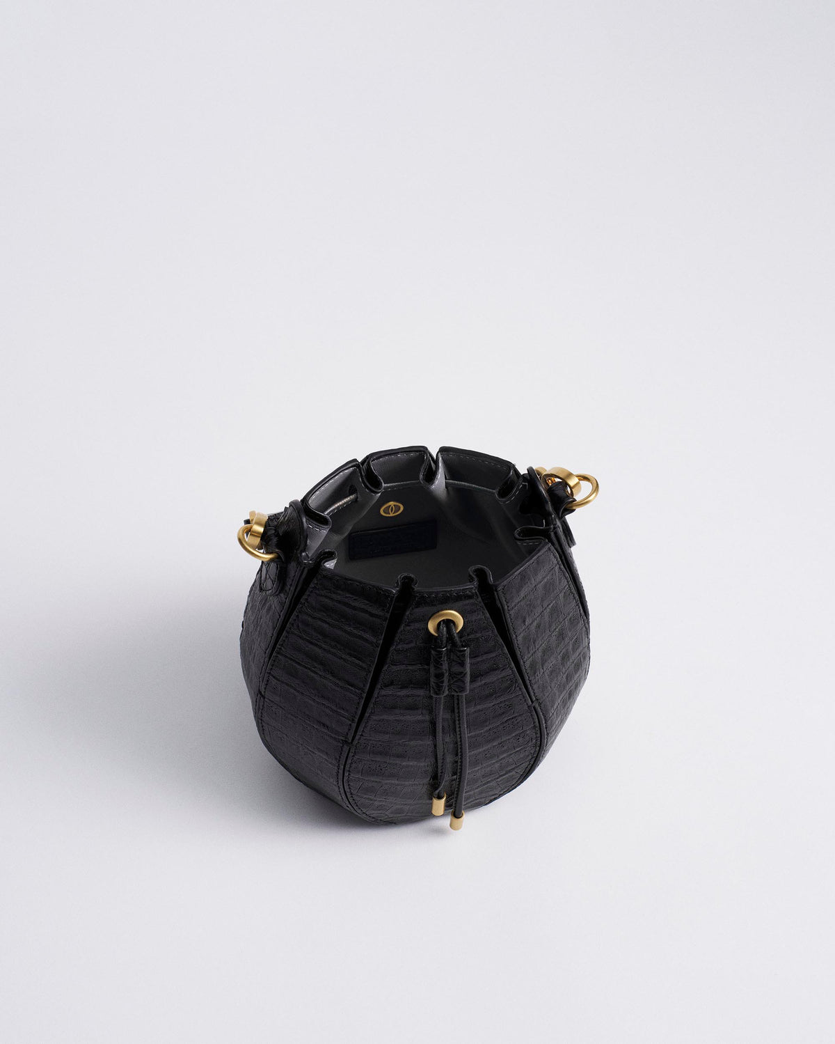 Black_04