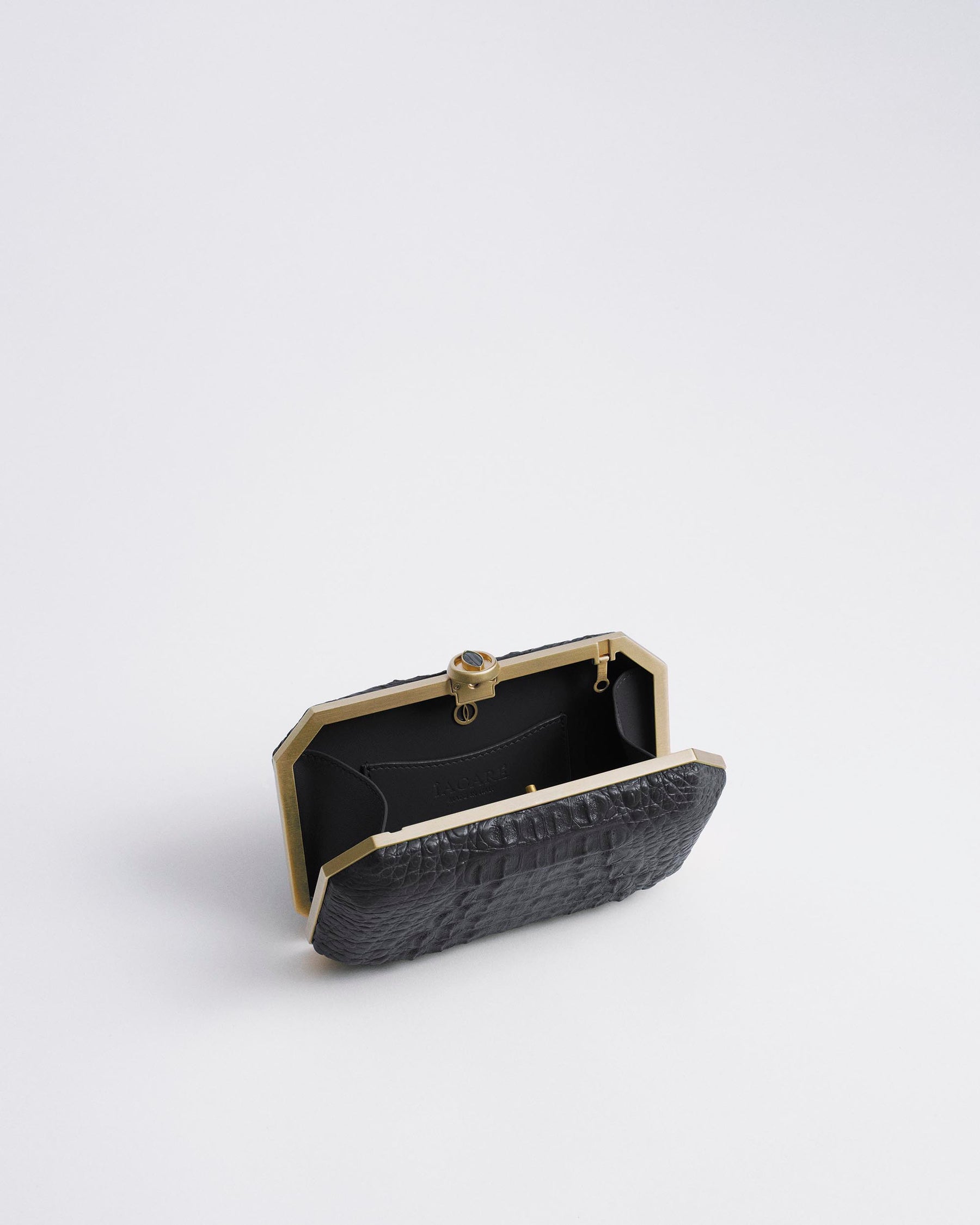 Black_04