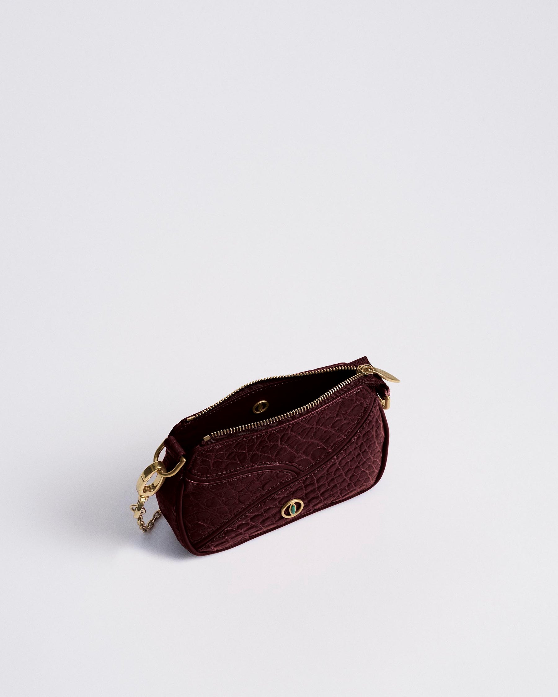 Burgundy_04
