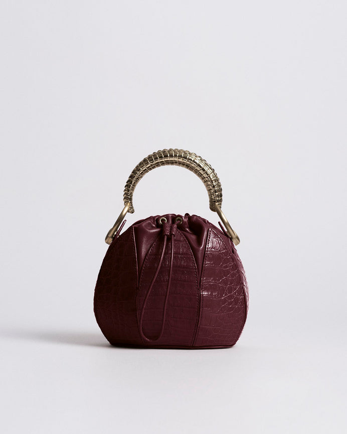 Burgundy_01