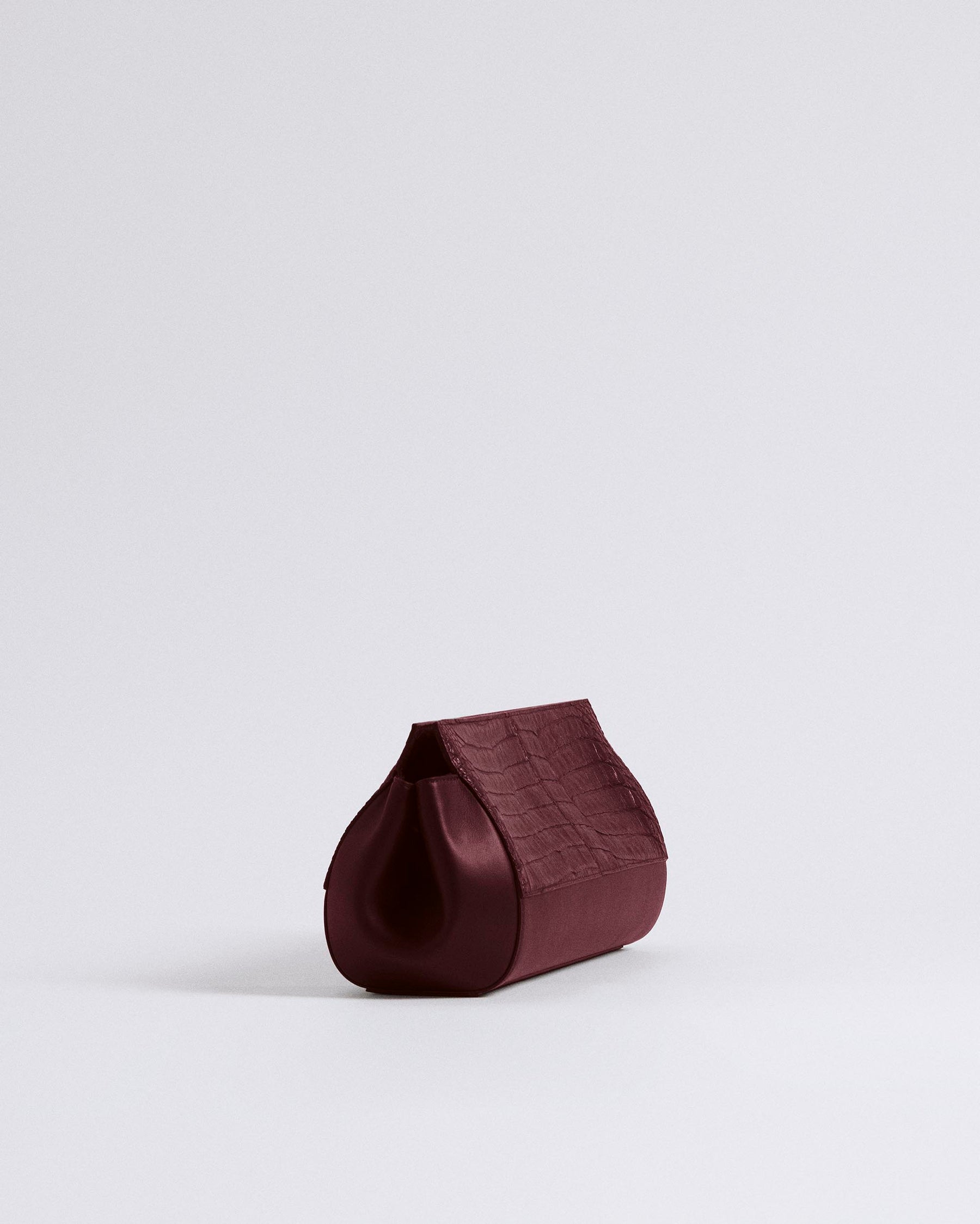 Burgundy_03